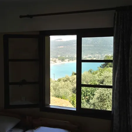 Acro Apartment